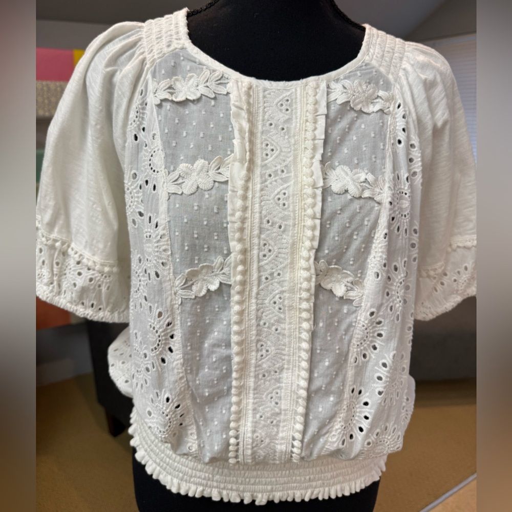 Anthropologie Porridge Cream Eyelet Appliqué Short Sleeve Top